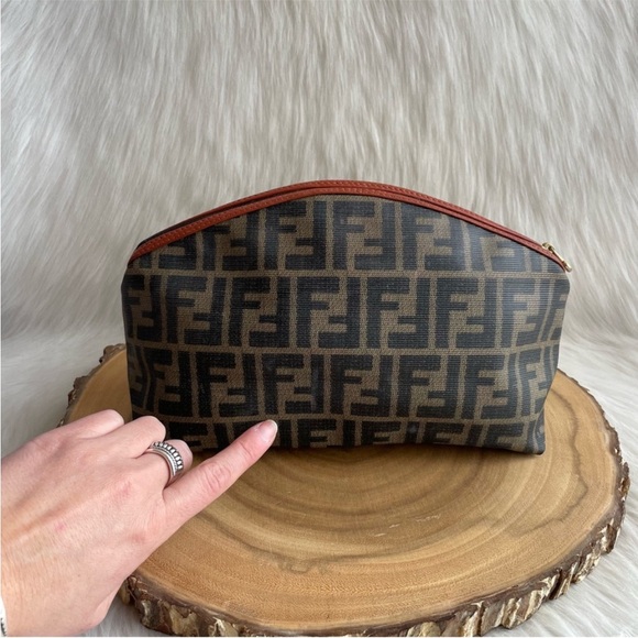 Fendi vintage large cosmetic clutch pouch bag - Picture 7 of 16